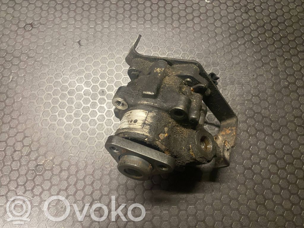 Citroen C5 Power steering pump 
