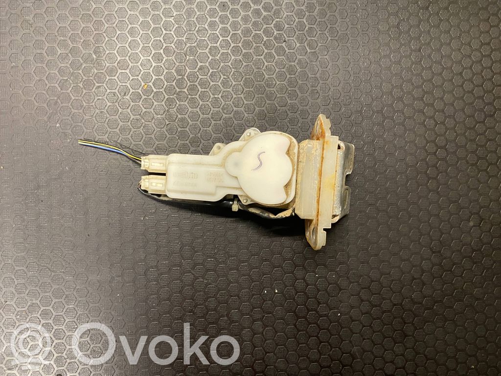 Suzuki Swift I Tailgate/trunk/boot lock/catch/latch 