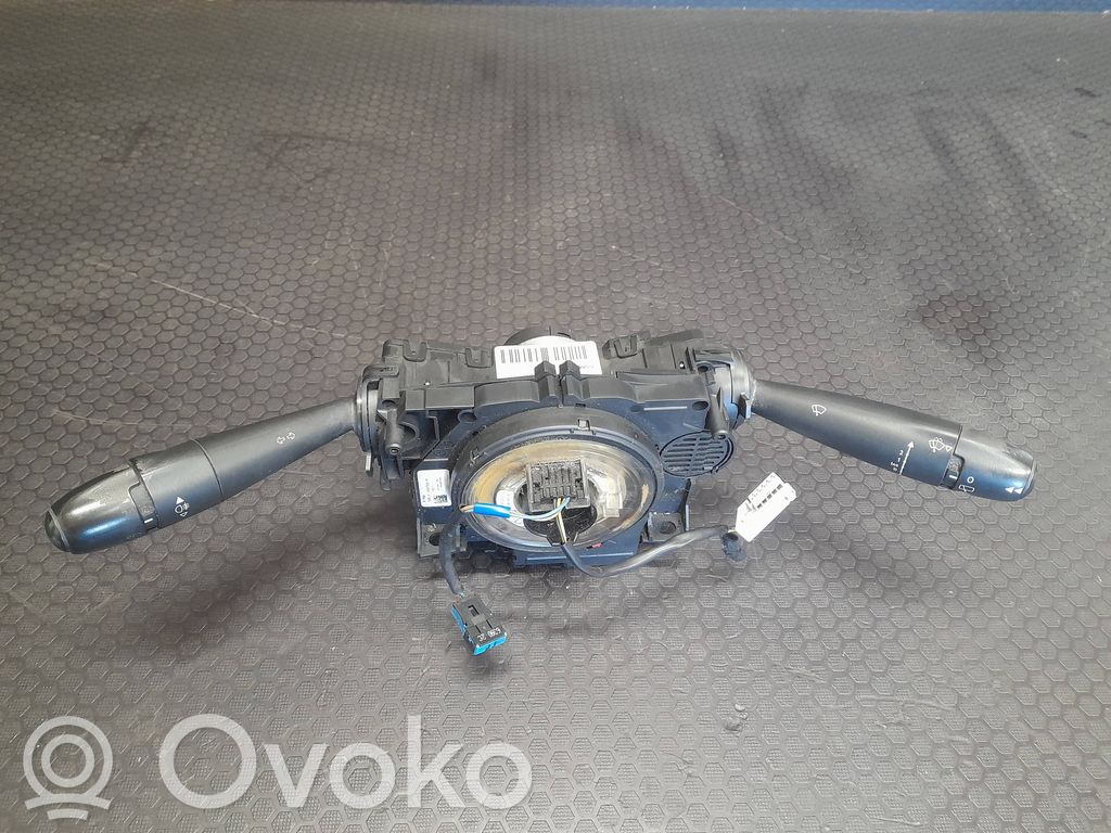 Peugeot 5008 Interruptor/palanca de limpiador de luz de giro 
