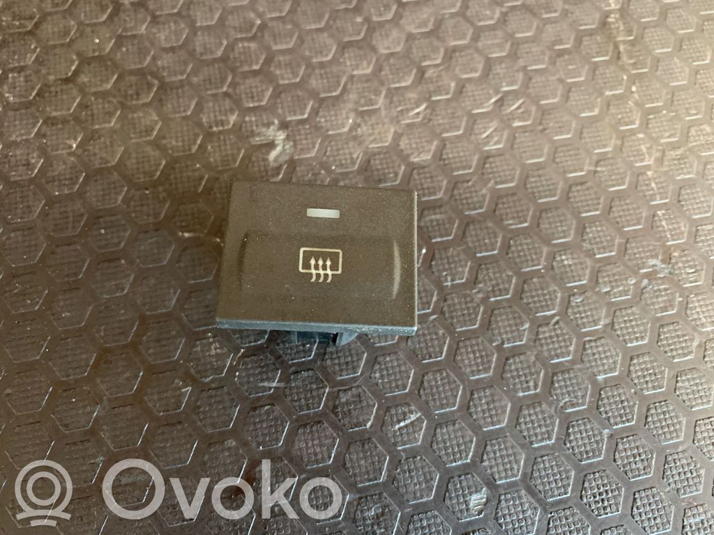 Ford Focus C-MAX Windscreen/window heater switch 