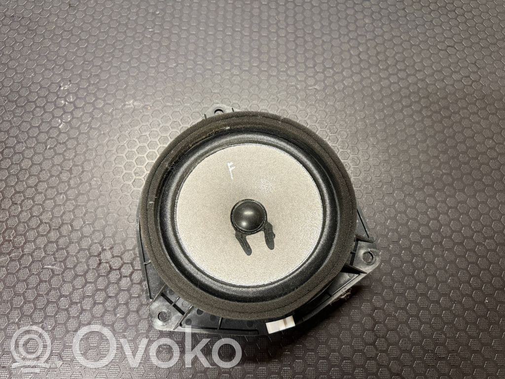 Toyota Corolla Verso AR10 Głośnik drzwi przednich 