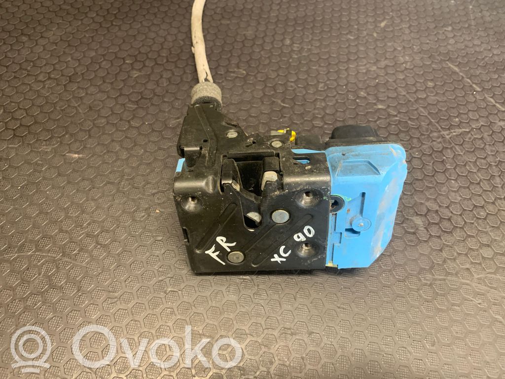Zamek drzwi przednich   3069974