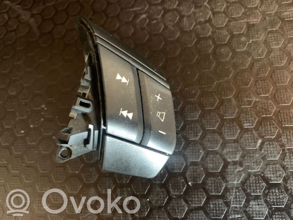 Volvo XC90 Stūres pogas / slēdži 