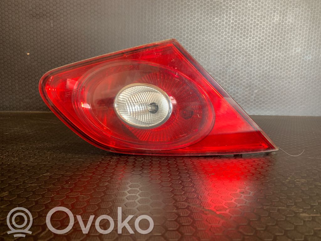 Lampy tylnej klapy bagażnika   3C8945093B,3C8945093E,A130309