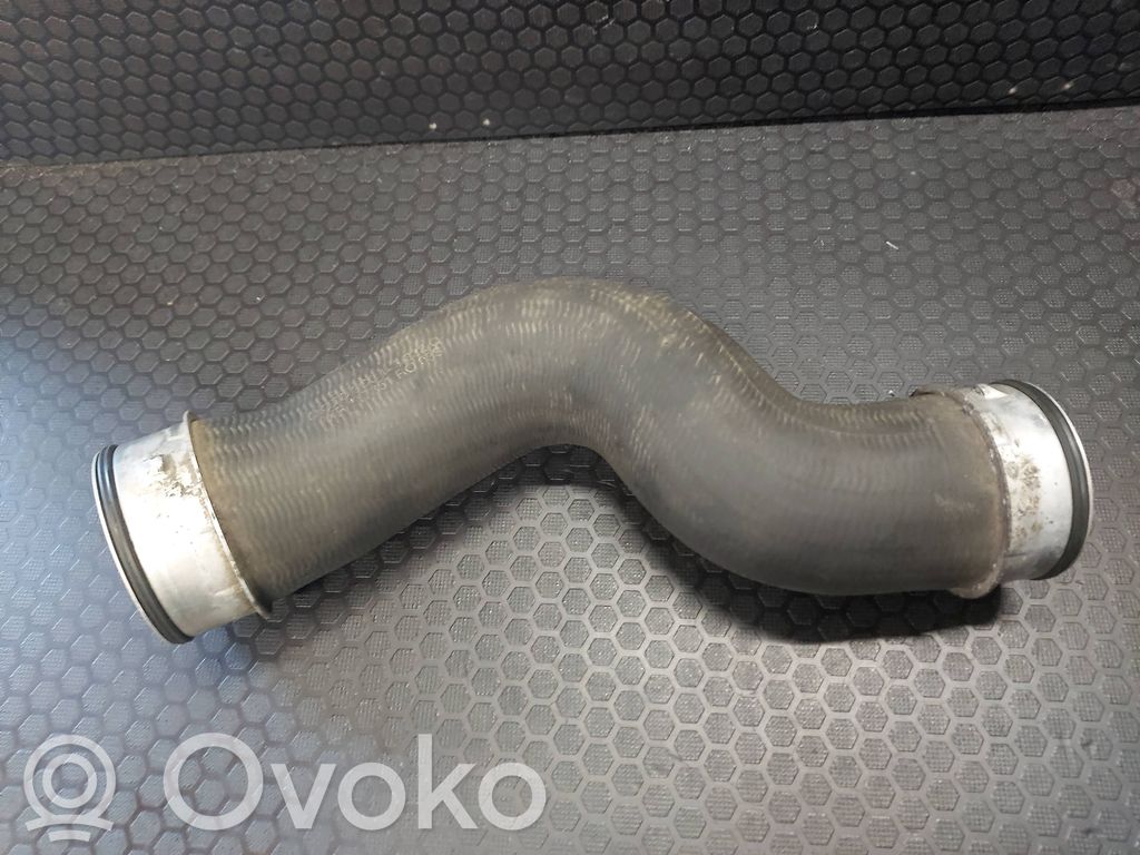Volkswagen PASSAT CC Interkūlera šļūtene (-es) / caurule (-es) 