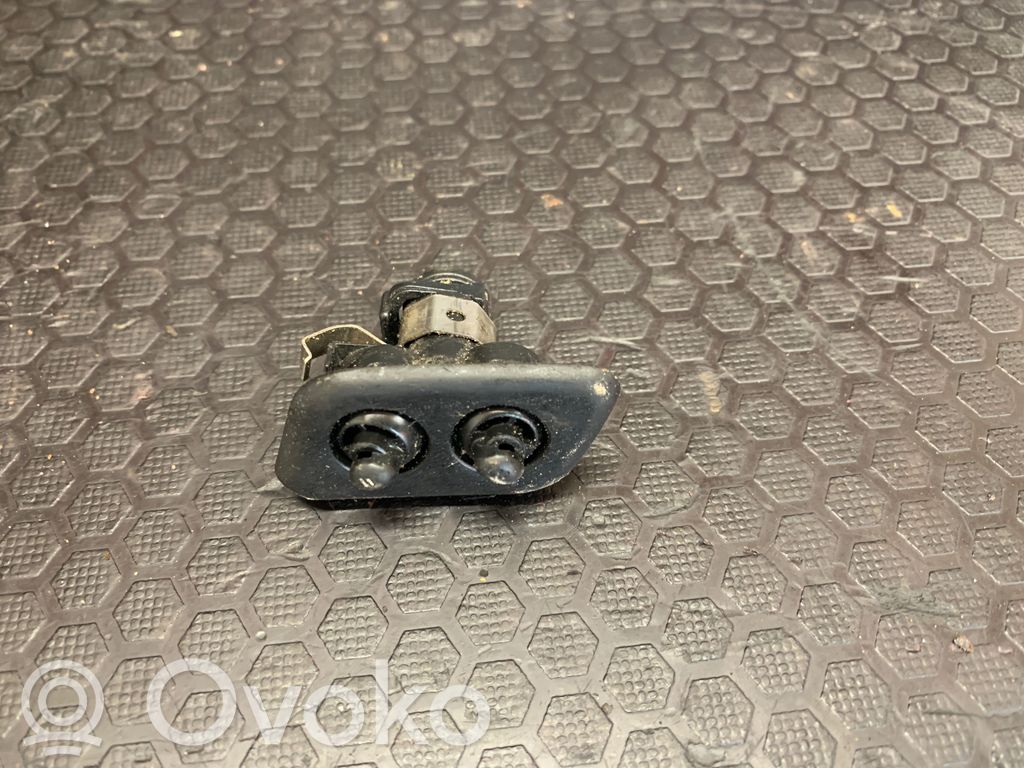 BMW 5 E39 Buse de lave-phares 