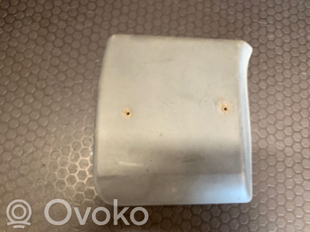 Renault Trafic II (X83) Listwa tylnego błotnika 