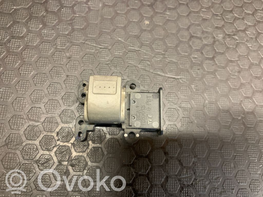 Honda CR-V Electric window control switch 