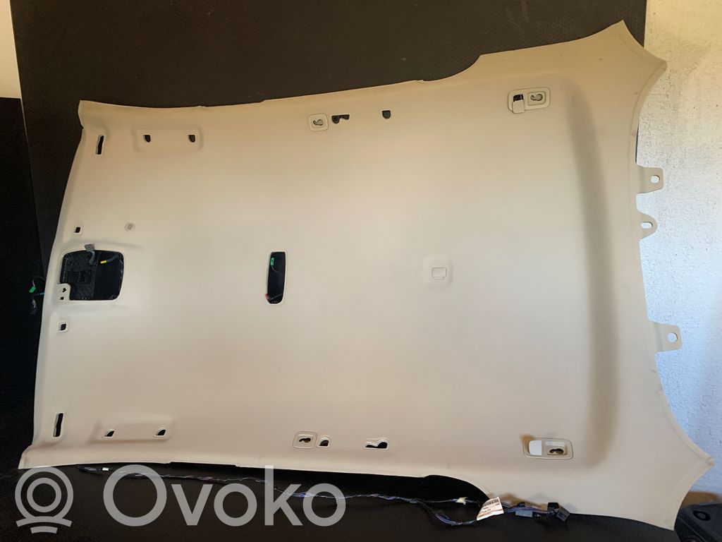 Headlining   39810367,T110121