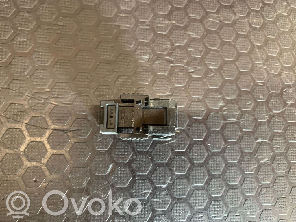 Sensor Bremspedal   014121332