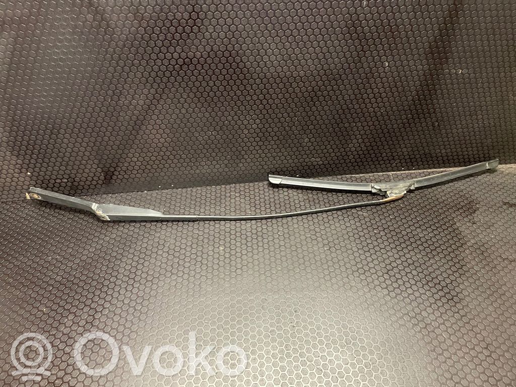 Opel Vivaro Wischerarm vorne 