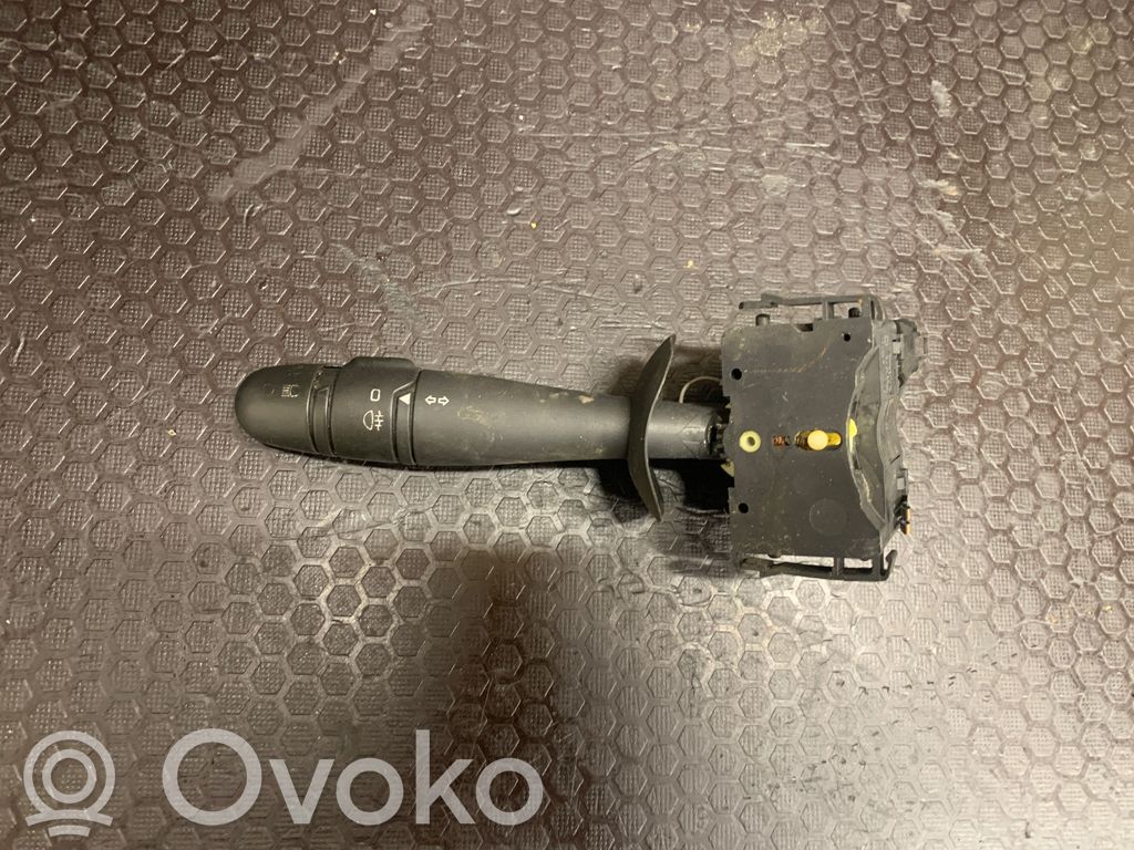 Renault Trafic II (X83) Indicator stalk 