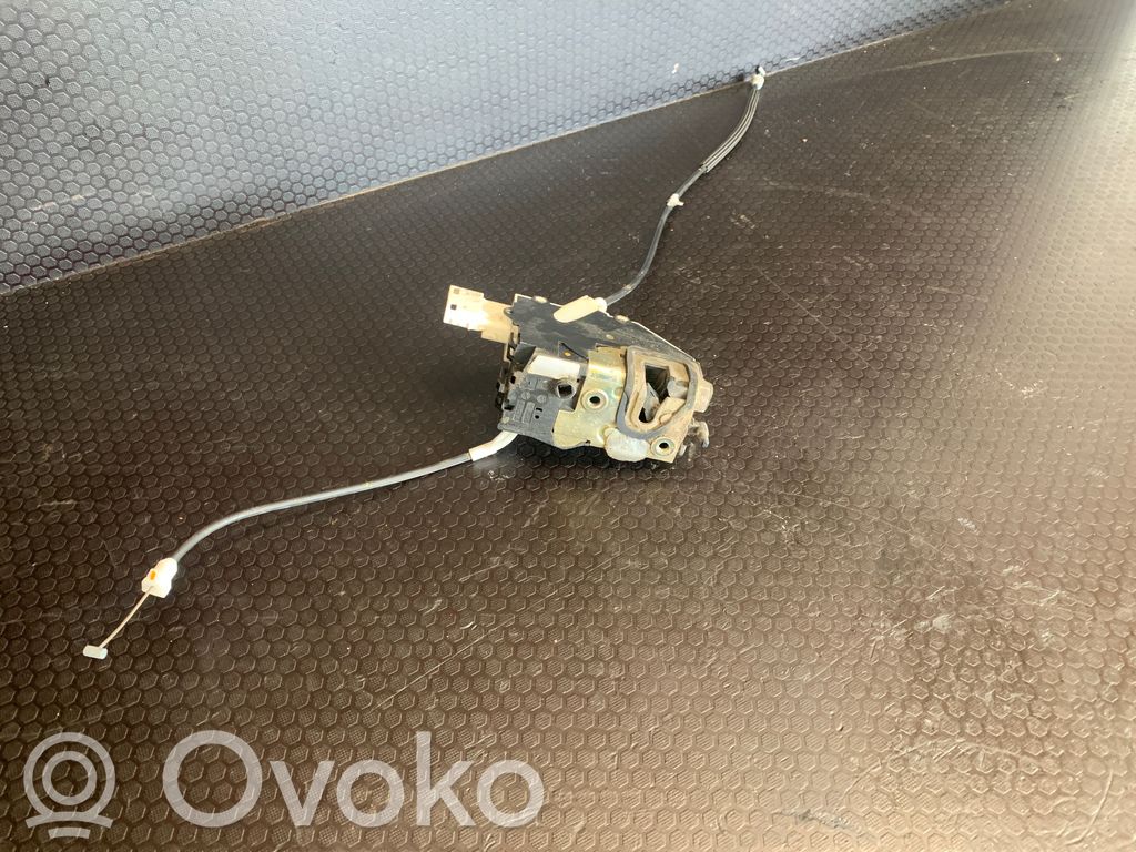 Peugeot 407 Zamek drzwi przednich 