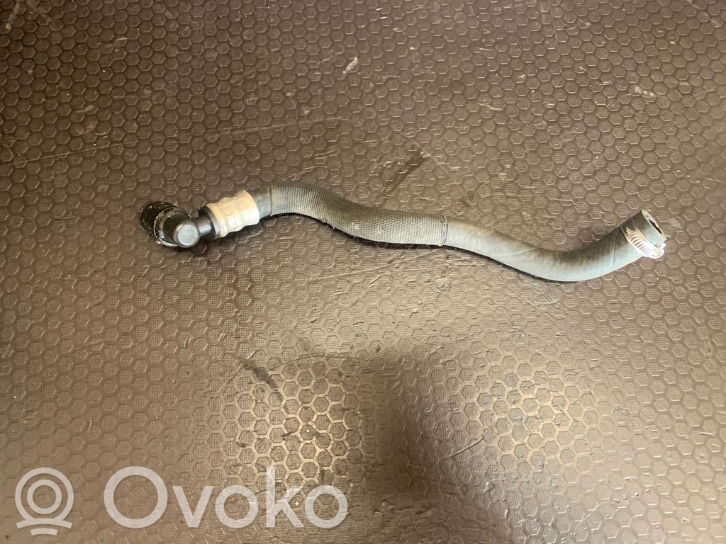 BMW 7 F01 F02 F03 F04 Przewód / Wąż chłodnicy 
