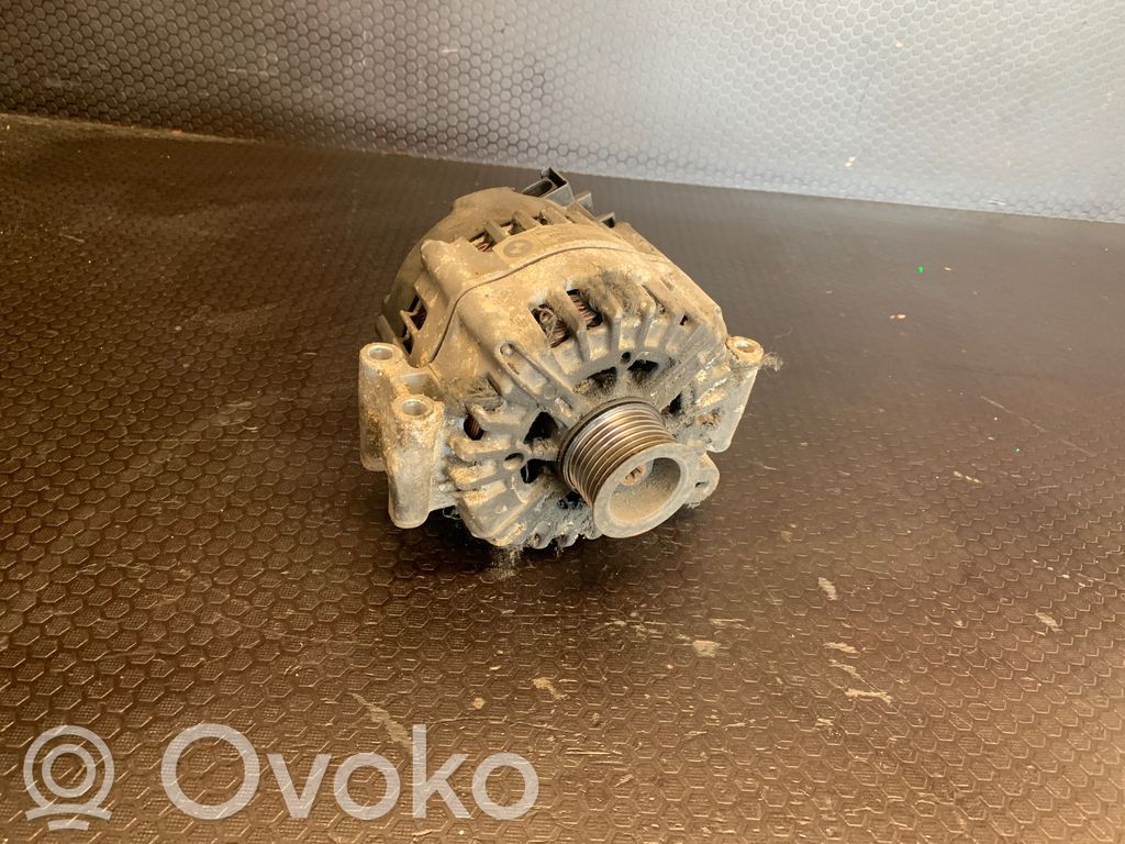 BMW 7 F01 F02 F03 F04 Generatorius 