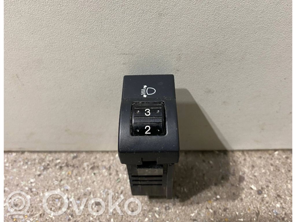 Mazda CX-7 Lukturu augstuma regulēšanas slēdzis 