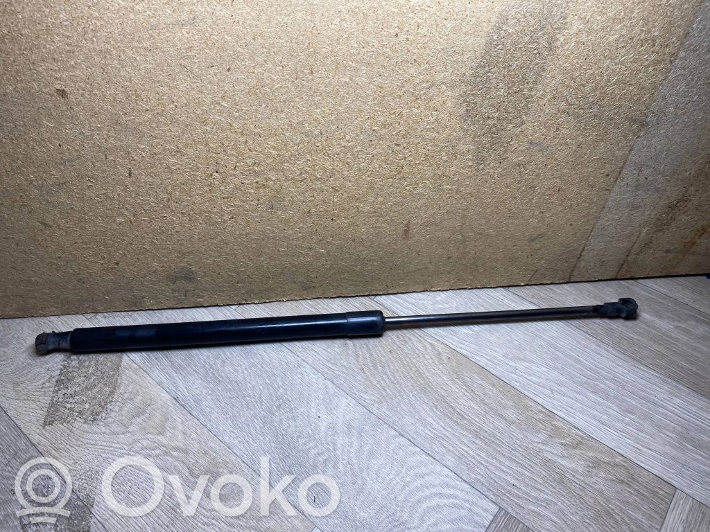 Audi A4 S4 B6 8E 8H Amortyzator klapy tylnej bagażnika 