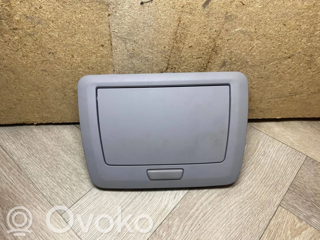 BMW 7 F01 F02 F03 F04 Muu sisävalo 