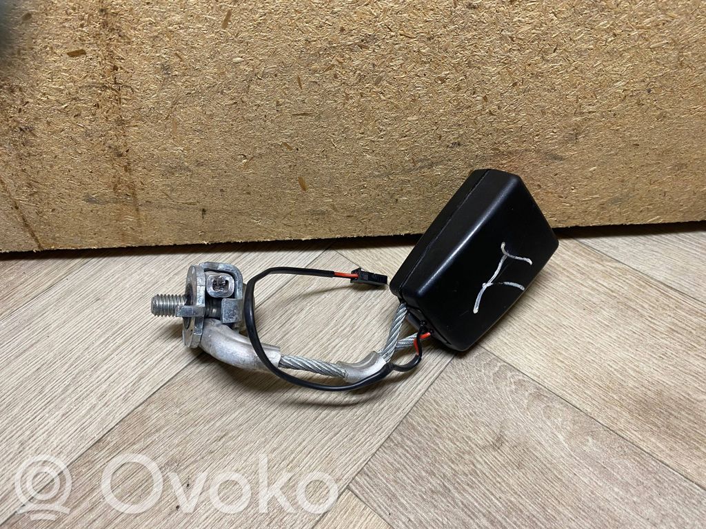 BMW 5 F10 F11 Klamra tylnego pasa bezpieczeństwa 