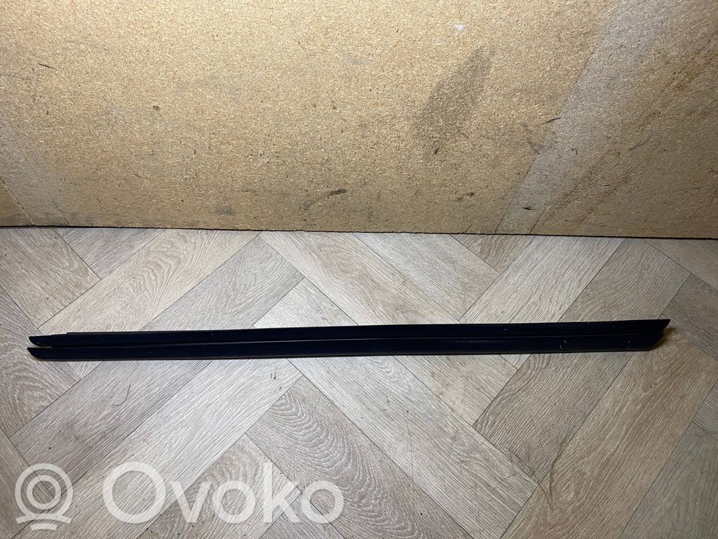 BMW 5 F10 F11 Guarnizione in gomma finestrino/vetro portiera anteriore 