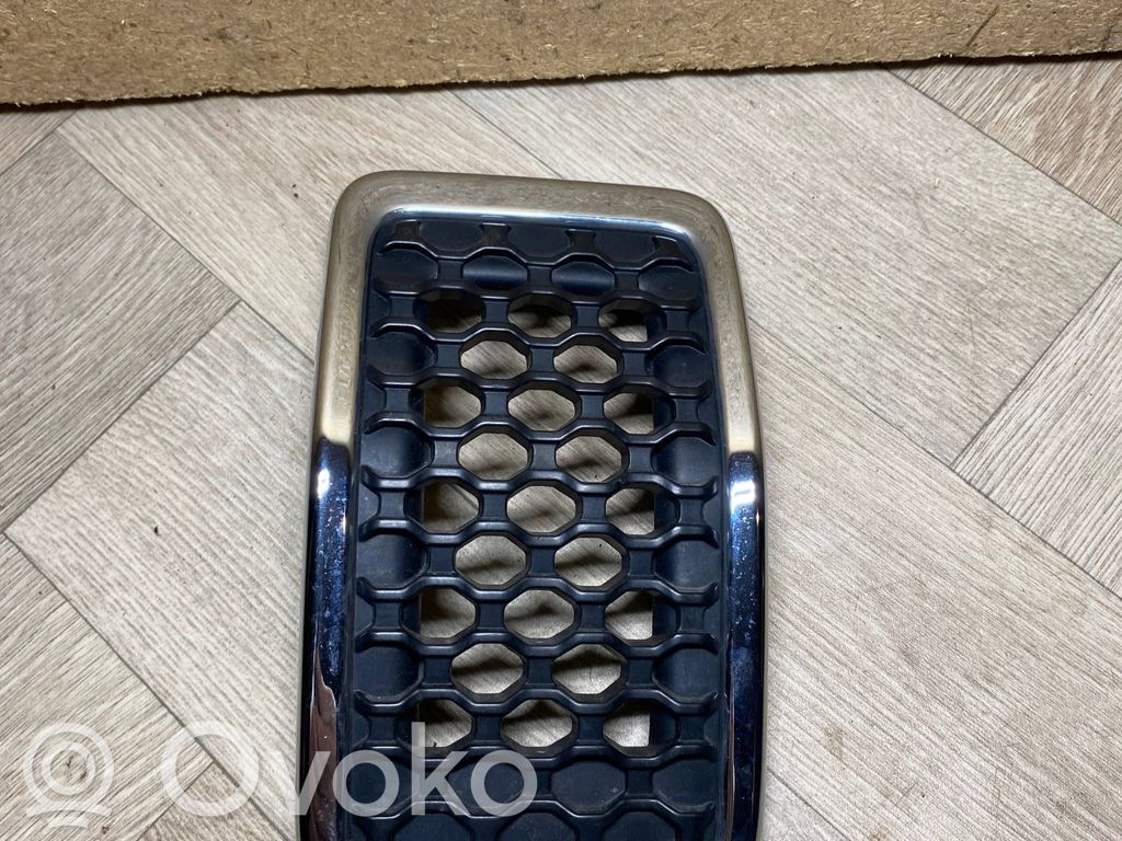 Jeep Cherokee KL Etusäleikkö 