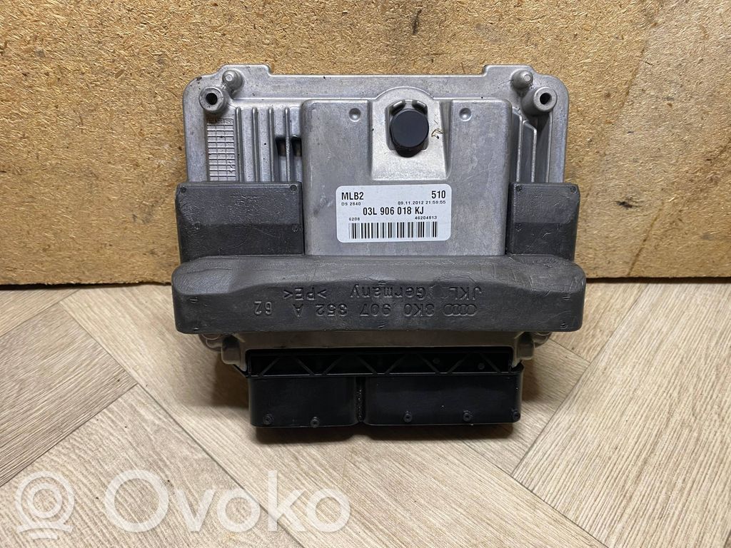 Audi A4 S4 B8 8K Engine control unit/module 