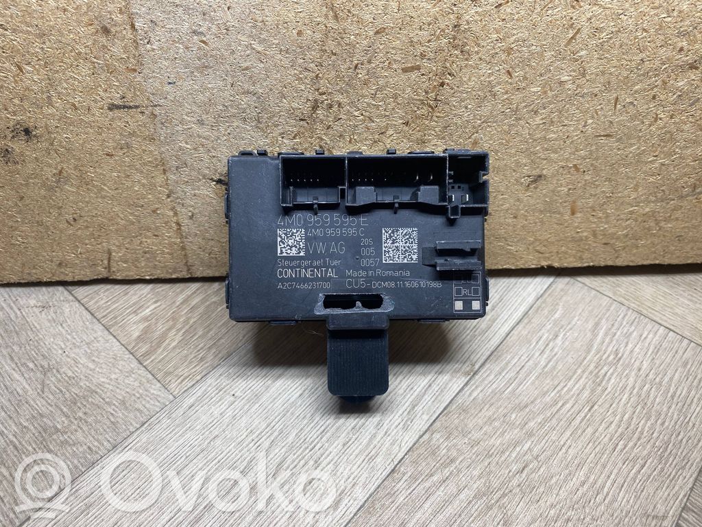 Audi Q7 4M Door control unit/module 