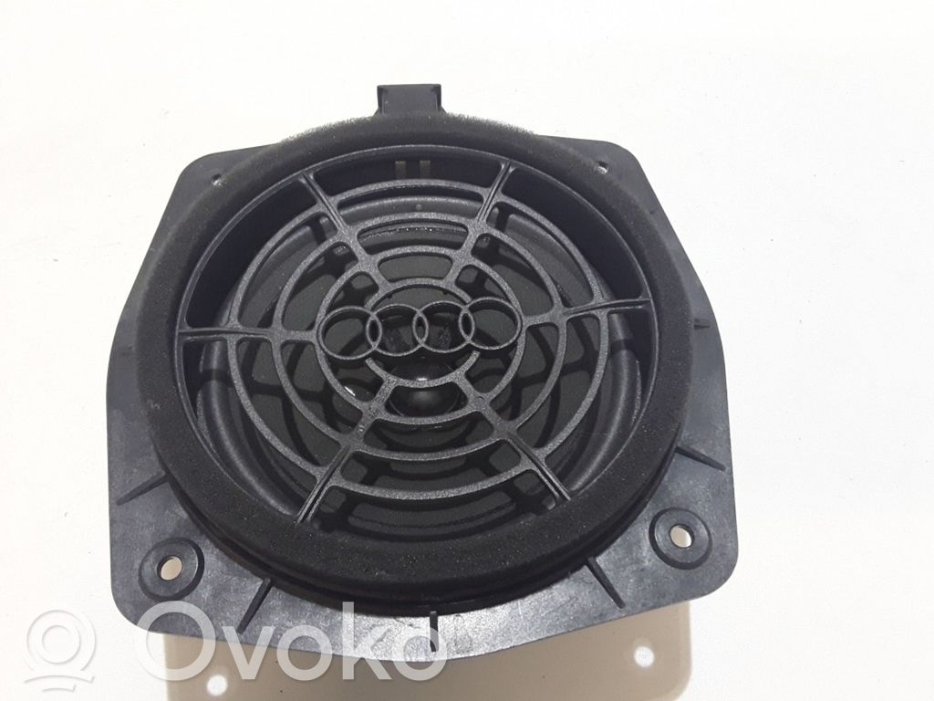 Altavoz de la puerta trasera   8J0035411