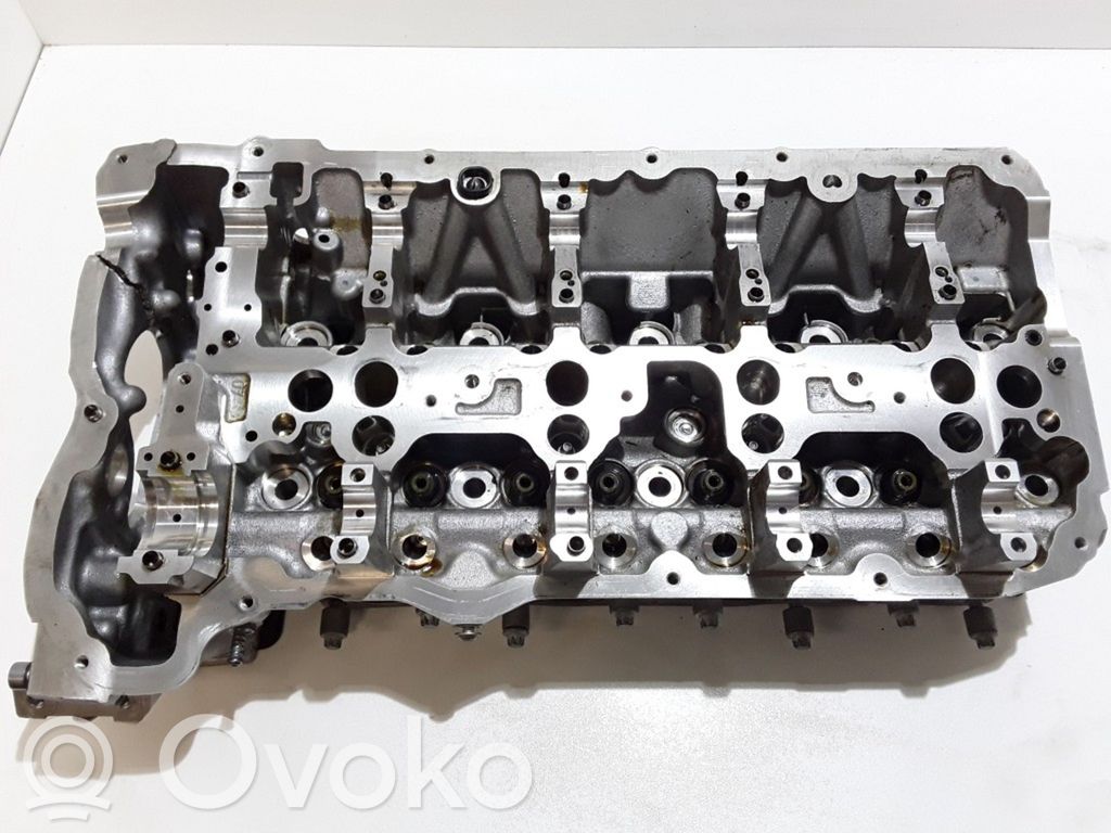 BMW M6 Engine head 