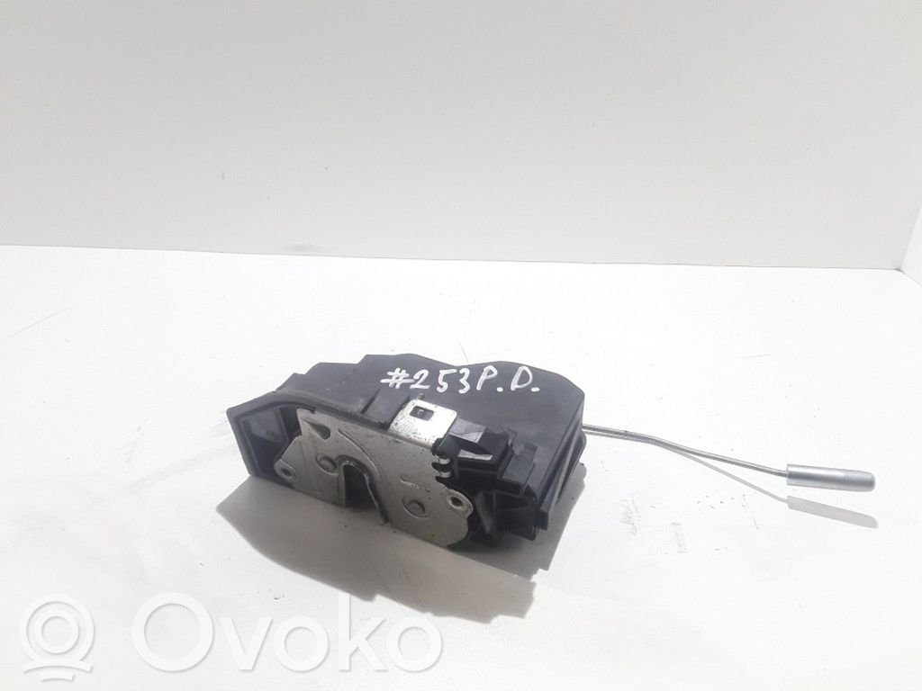 Front door lock   7036170