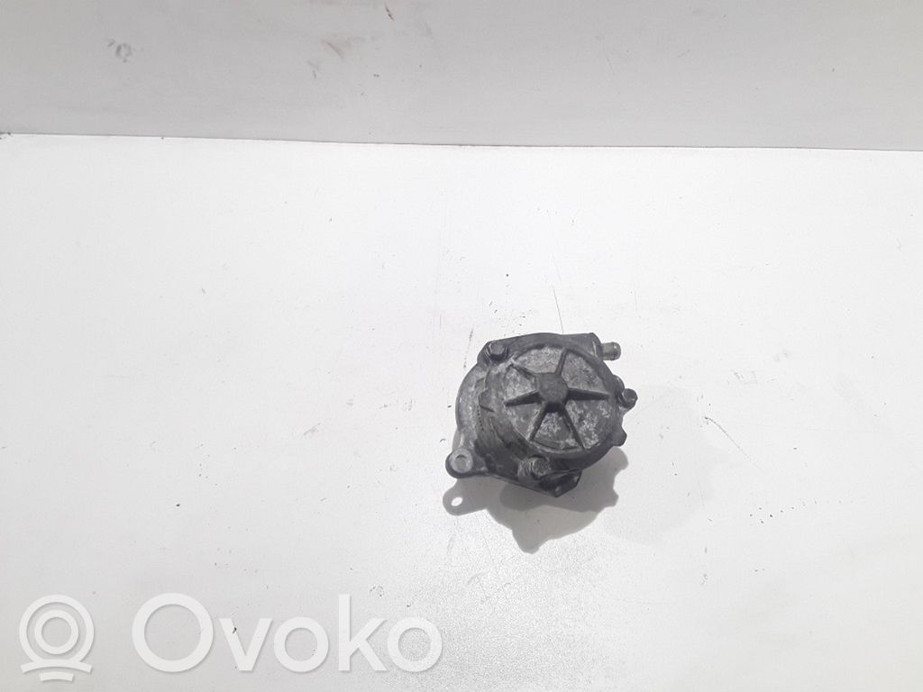 BMW 5 E39 Vacuum pump 