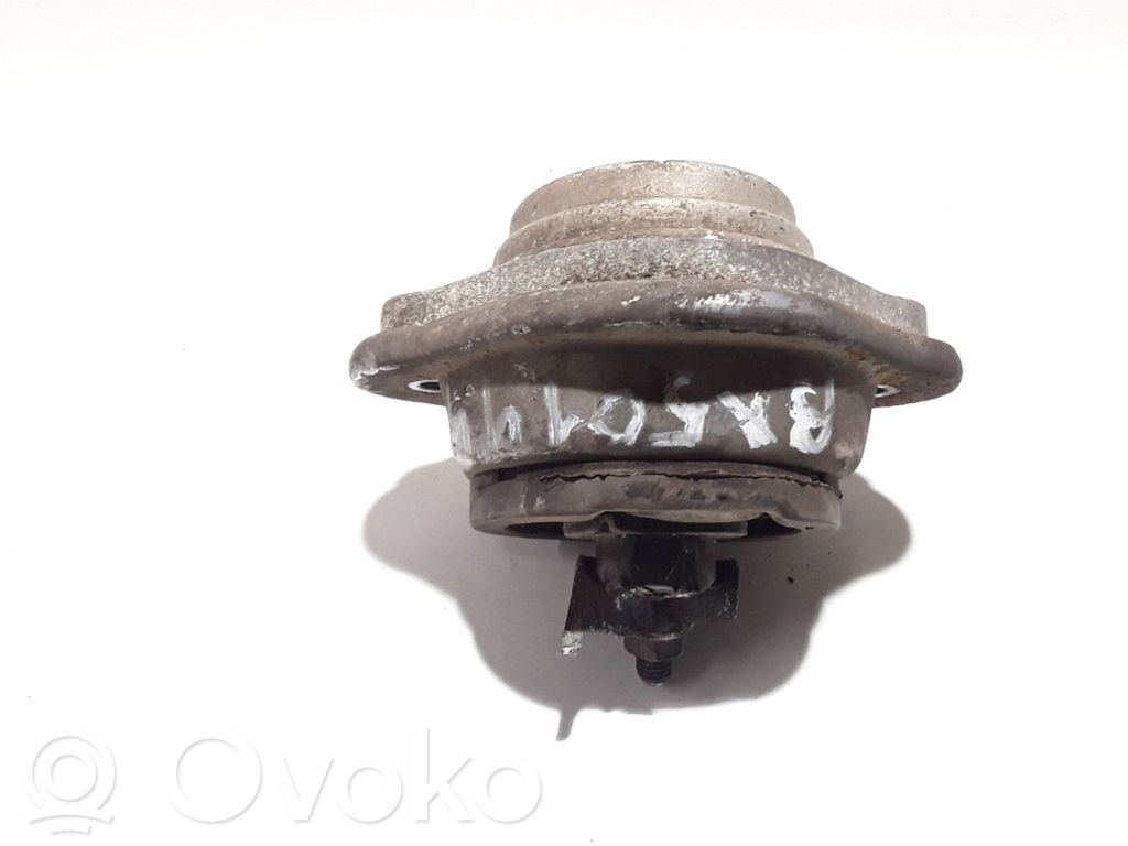 BMW X5 E53 Engine mount bracket 