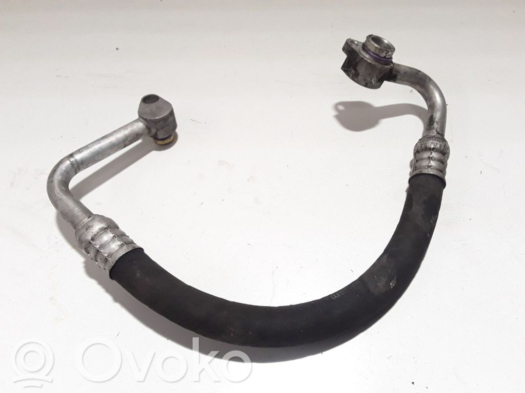 Audi A8 S8 D3 4E Ilmastointilaitteen putki (A/C) 