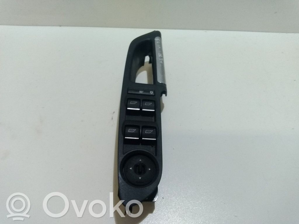 Ford C-MAX II Przyciski szyb 
