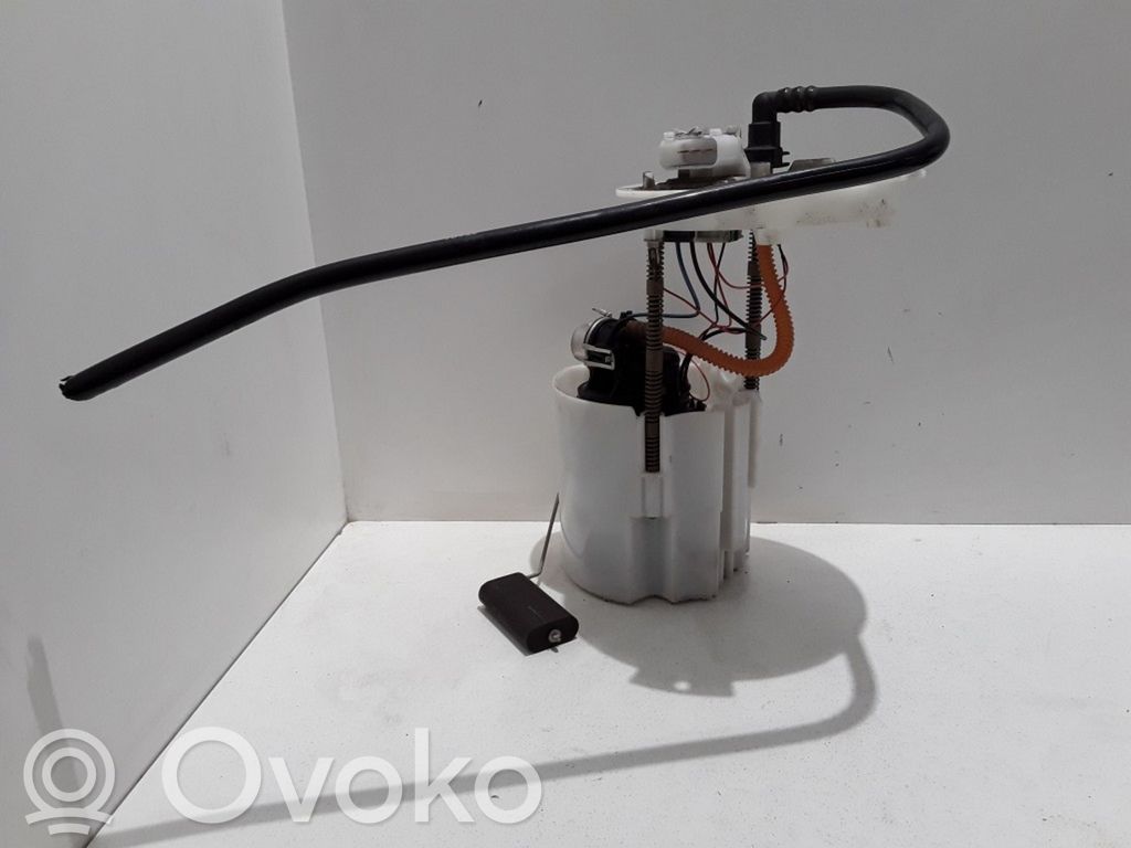Bomba interna de combustible   13577234,L10698327234