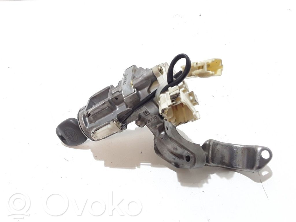 Toyota Corolla Verso E121 Ignition lock 