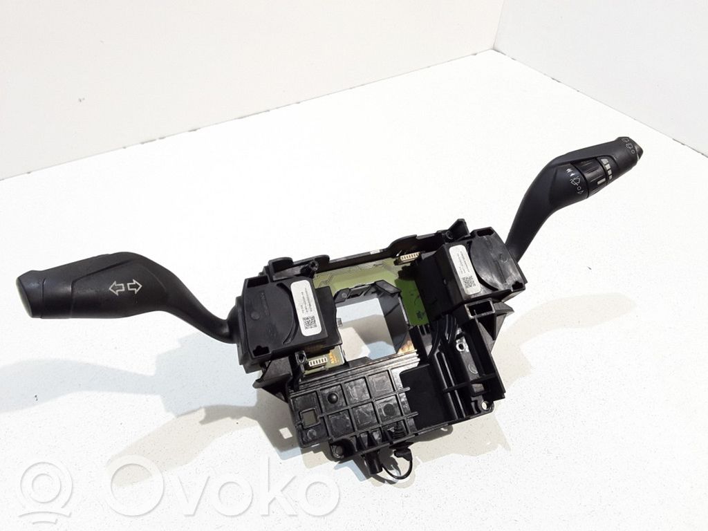 Ford Focus Interruptor/palanca de limpiador de luz de giro 