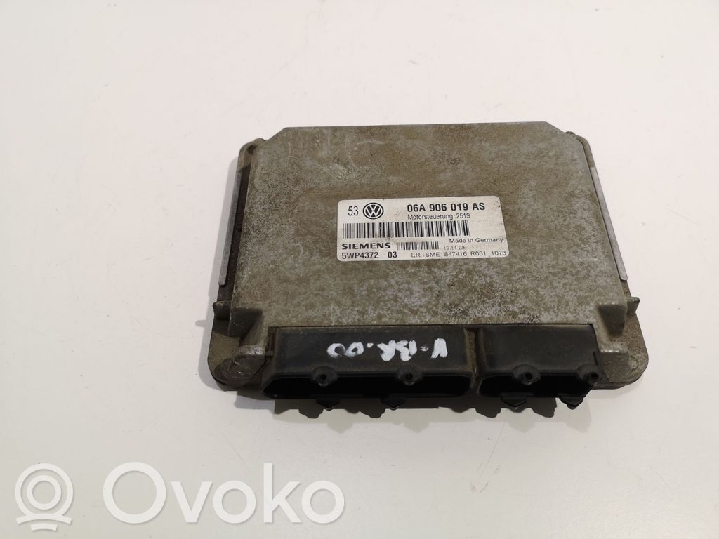Volkswagen Bora Engine control unit/module 