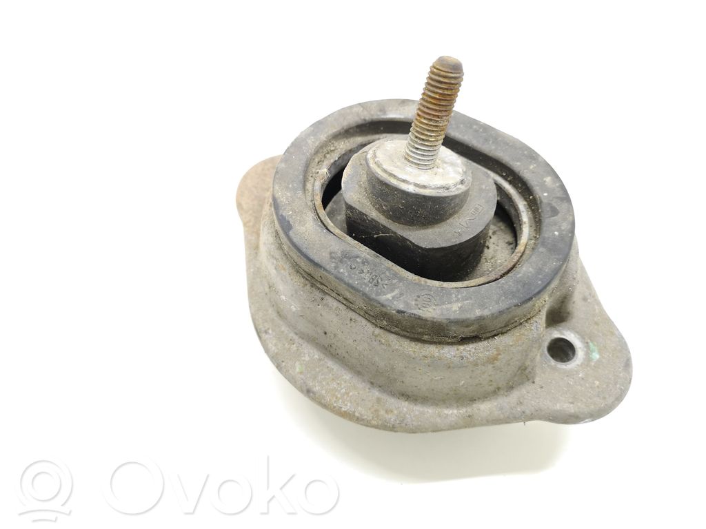 BMW X5 E53 Engine mount bracket 