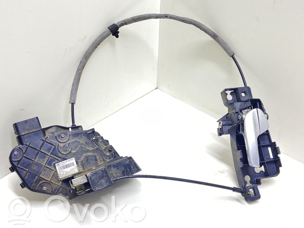 Front door lock   A048317,915735