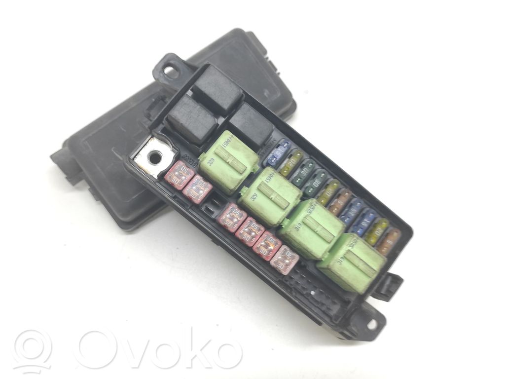 Mini One - Cooper R50 - 53 Fuse box set 