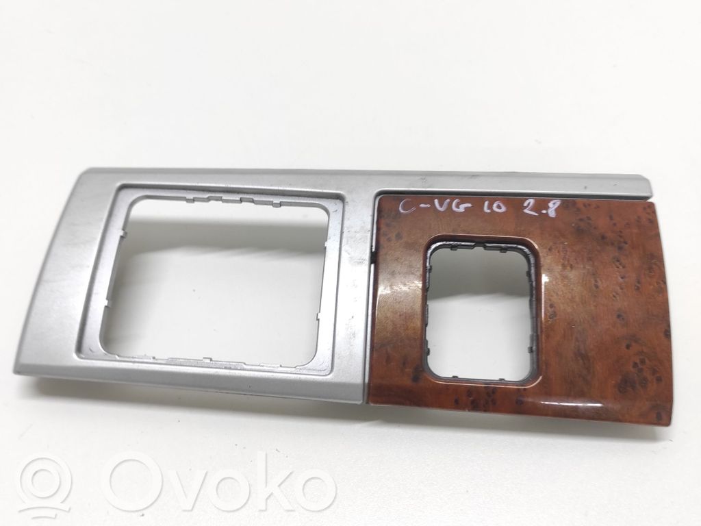 Panel trim   05028834AA