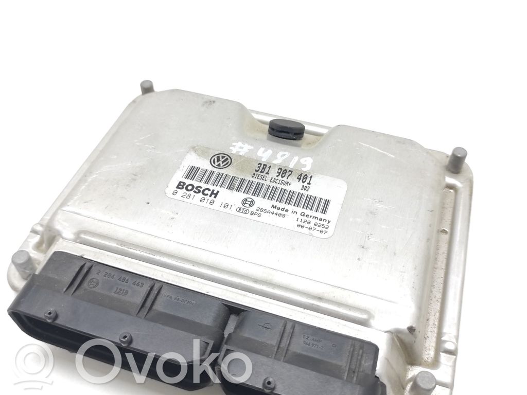 Volkswagen PASSAT B5.5 Engine control unit/module 