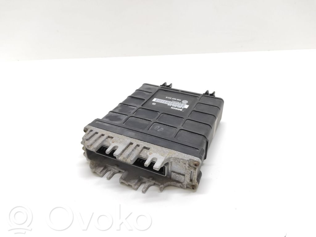 Volkswagen Golf III Engine control unit/module 