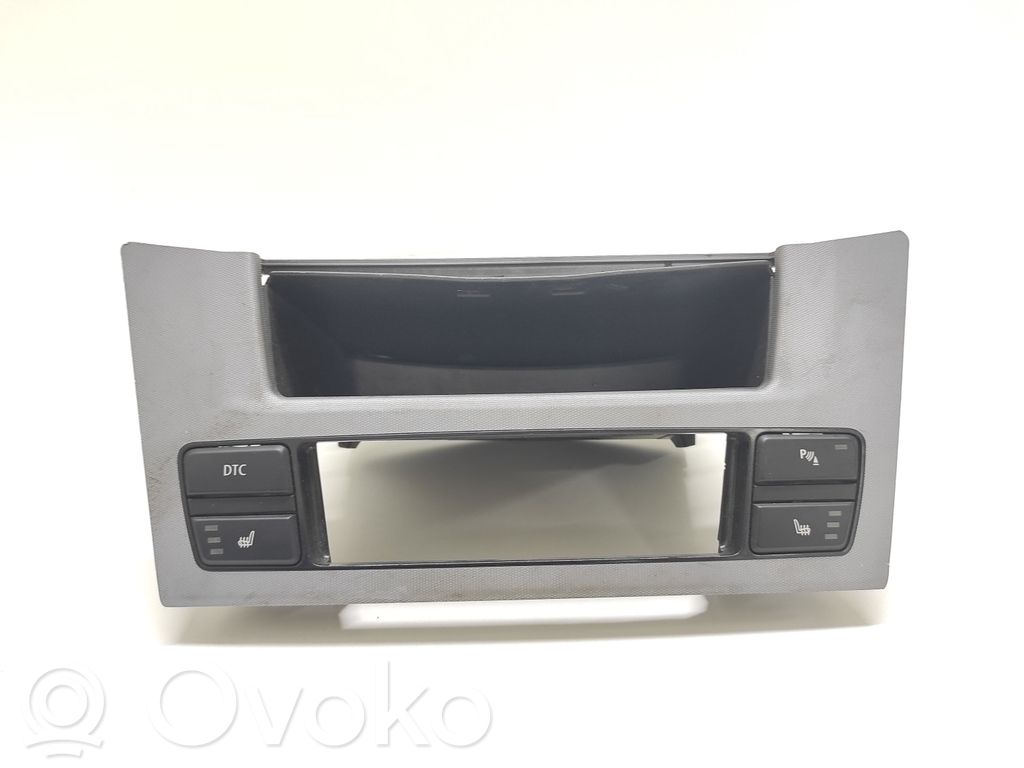 BMW 5 E60 E61 Daiktadėžė 