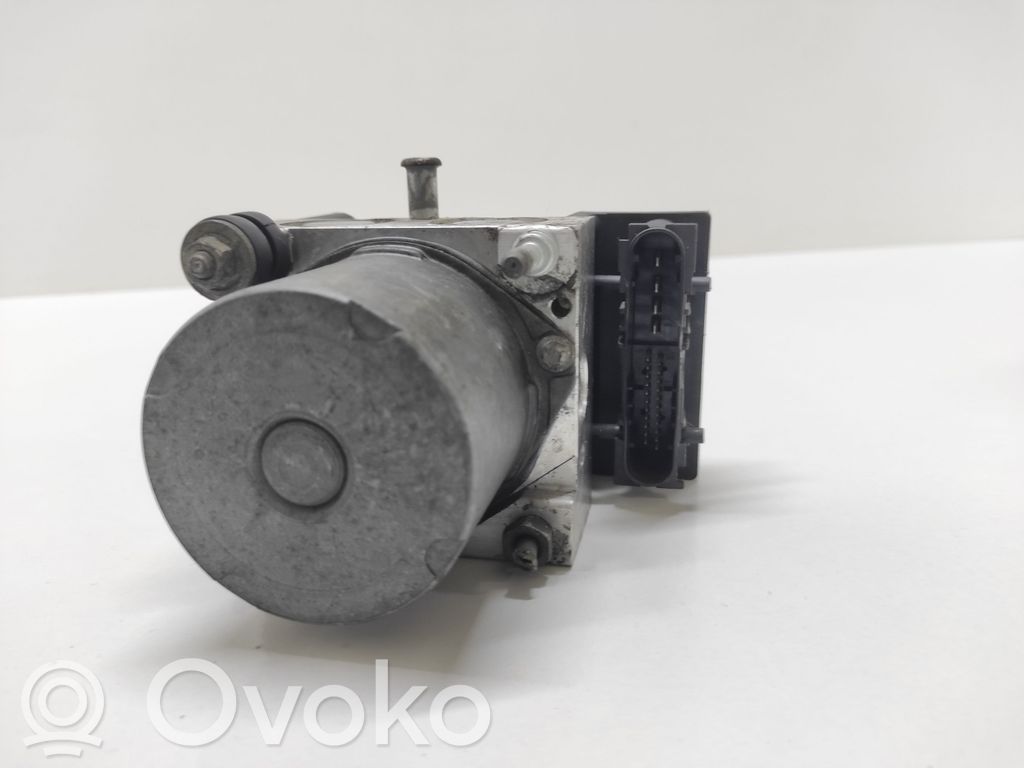 Nissan Almera N16 Bomba de ABS 