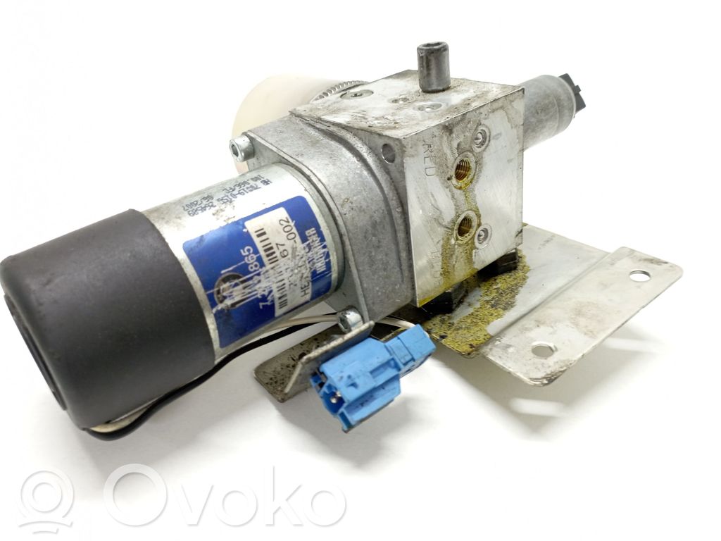 Aizmugurējā pārsega pievilcējs   7202865,70019015G