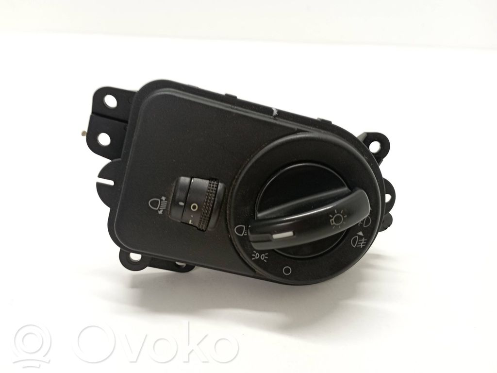 Ford Fiesta Light switch 
