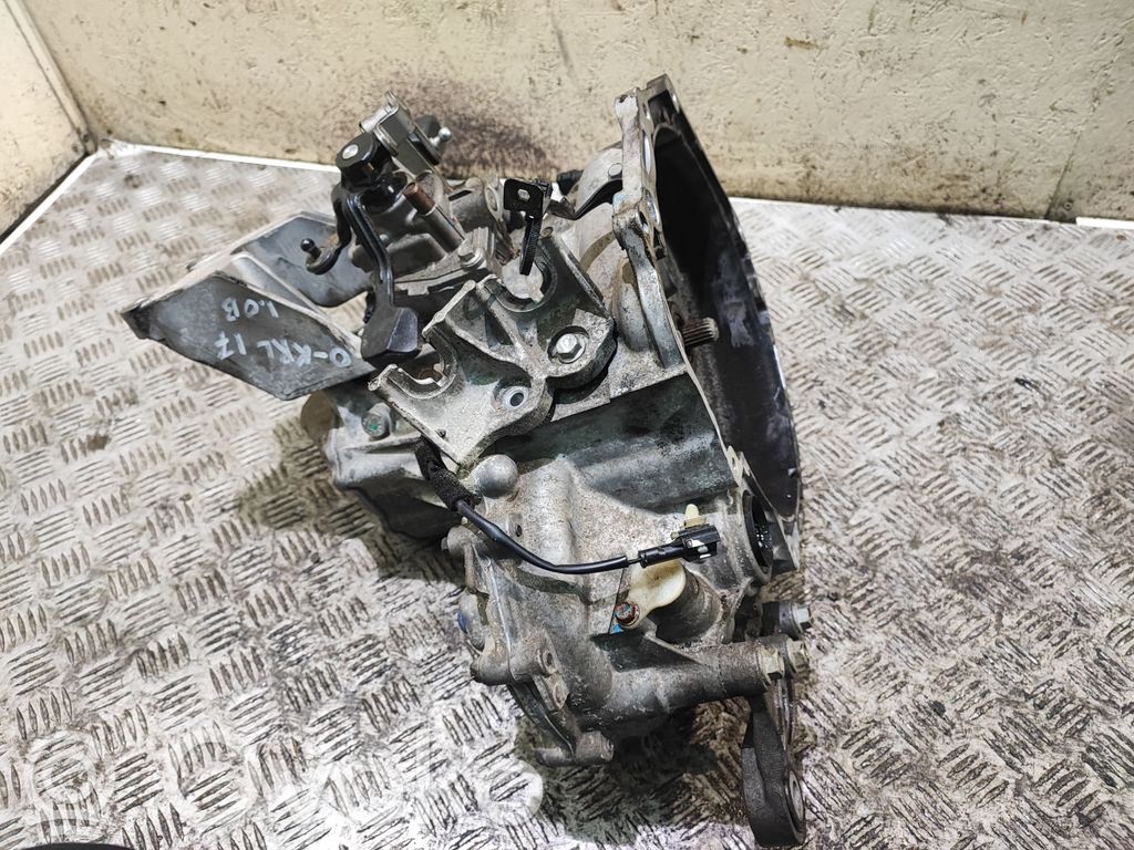 Opel Karl Manualna 5-biegowa skrzynia biegów 