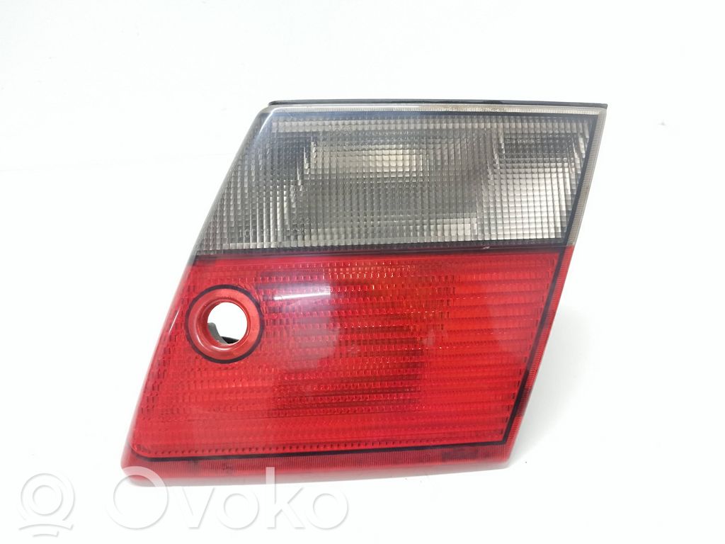 Saab 9-5 Takaluukun takavalot 